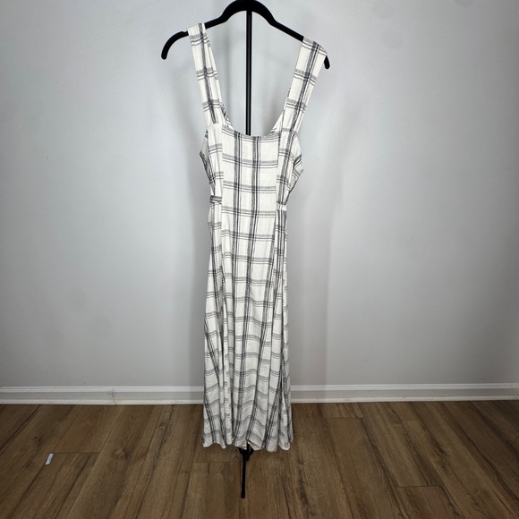 Weekend Los Angeles Plaid Midi Dress 🤍🖤 - Medium - Picture 3 of 6